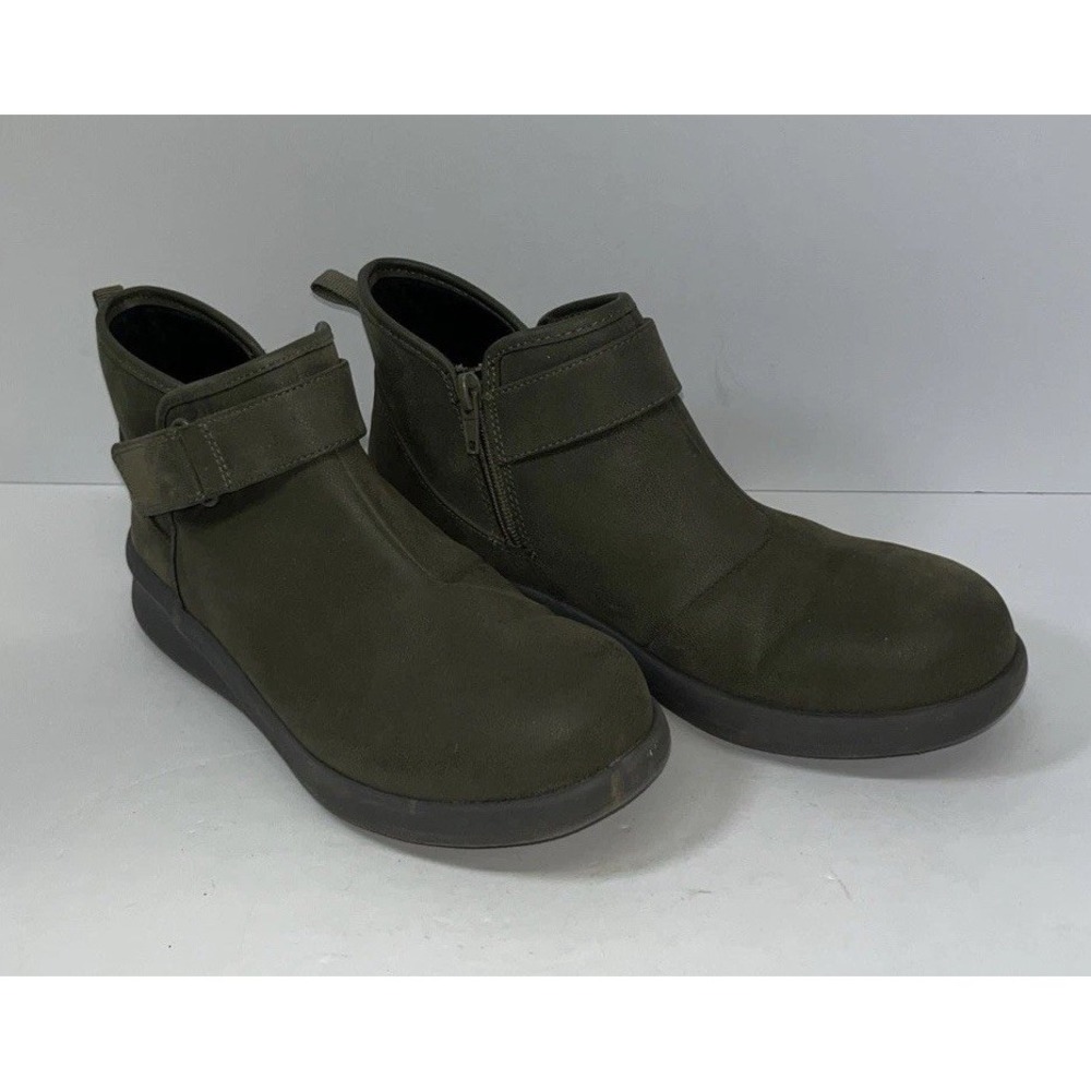 Clarks Cloudsteppers Sz 7 Sillian 2.0 West Khaki Green Chukka Boots